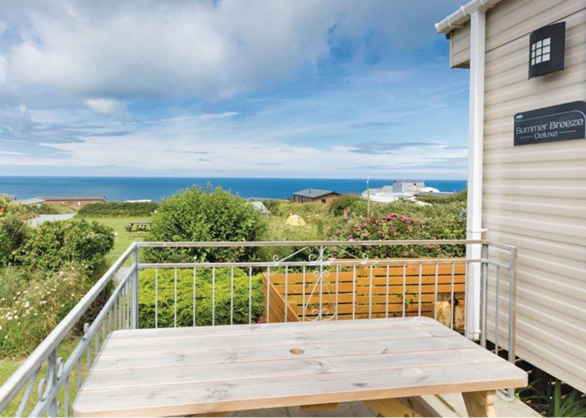 Llanllawer Fishguard Bay Resort المظهر الخارجي الصورة