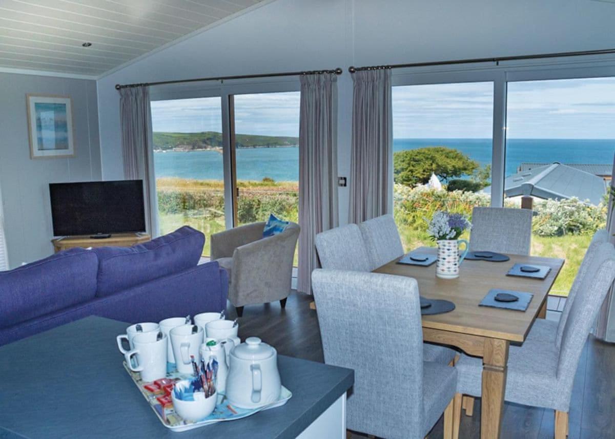 Llanllawer Fishguard Bay Resort المظهر الخارجي الصورة
