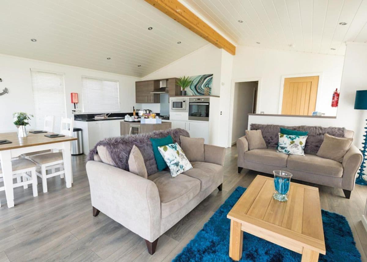 Llanllawer Fishguard Bay Resort المظهر الخارجي الصورة