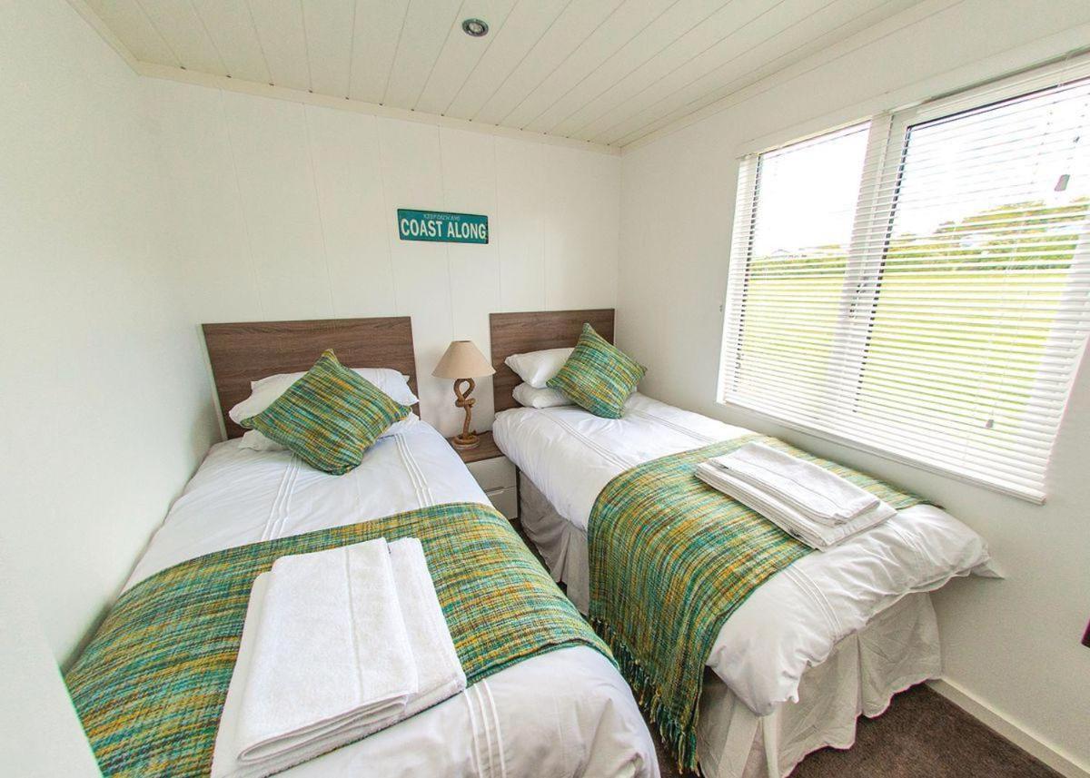 Llanllawer Fishguard Bay Resort المظهر الخارجي الصورة